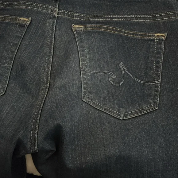 AG Adriano Goldschmied dark wash The Stevie Capri - Picture 8 of 9